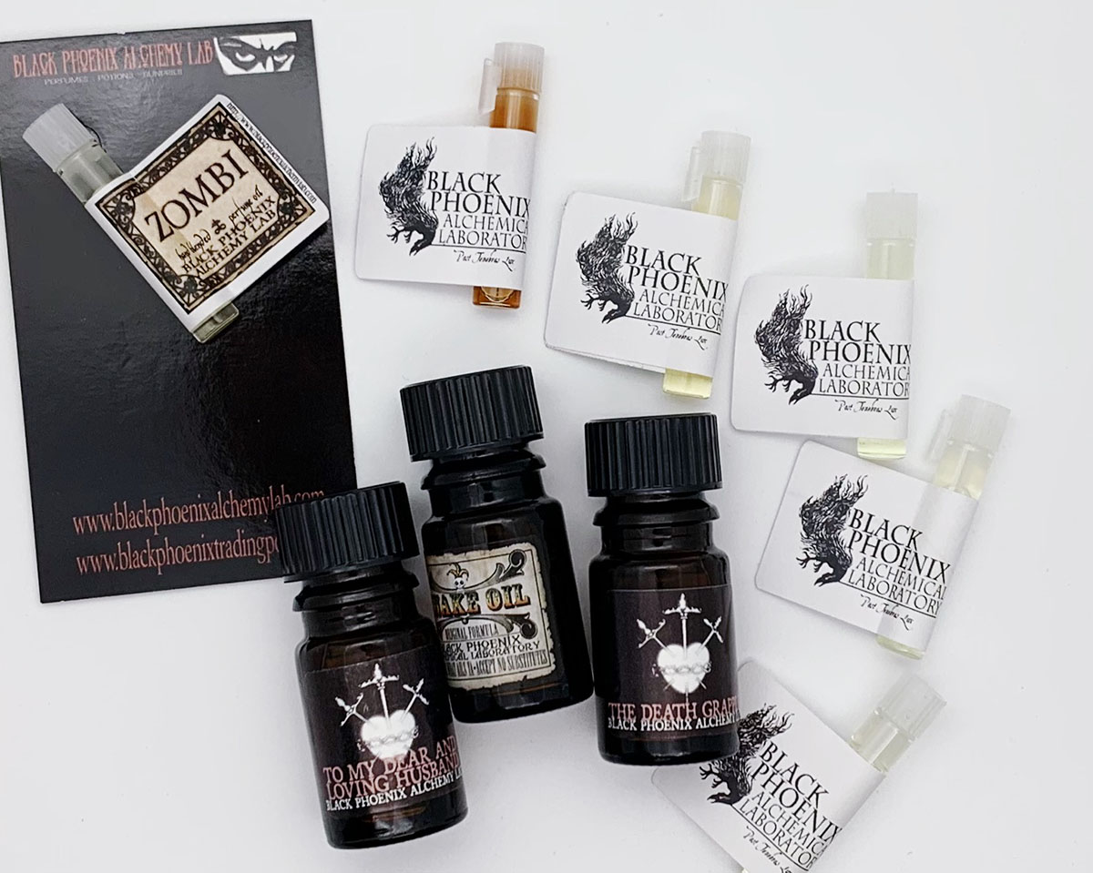 黑鳳凰煉金屋 Black Phoenix Alchemy Lab 品牌介紹和購買經驗 – Twiggy的香水日記